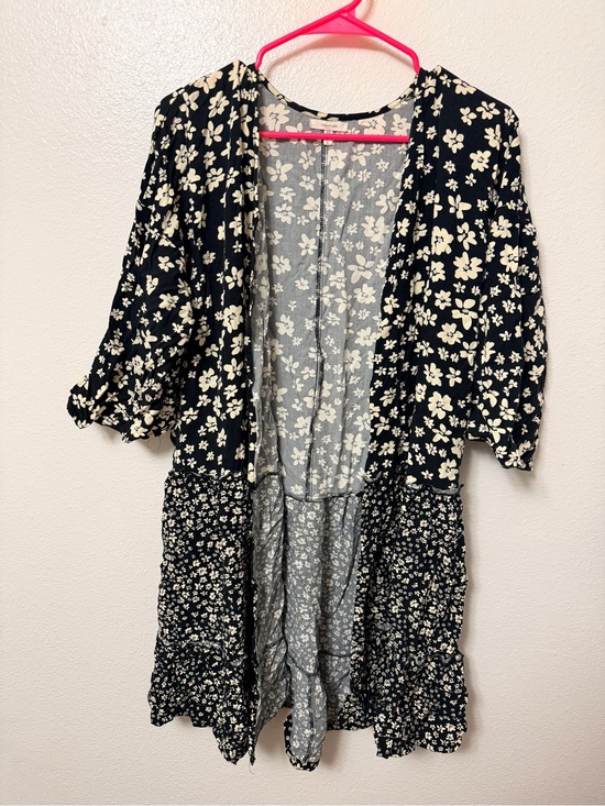 Maurices Tops - Maurices Black and Cream Floral Open-Front Kimono